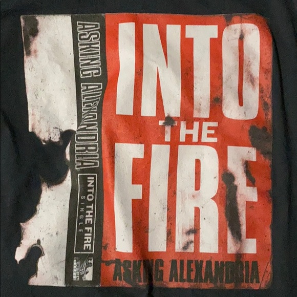 Hot Topic | Asking Alexandria T-Shirt - Picture 3 of 3